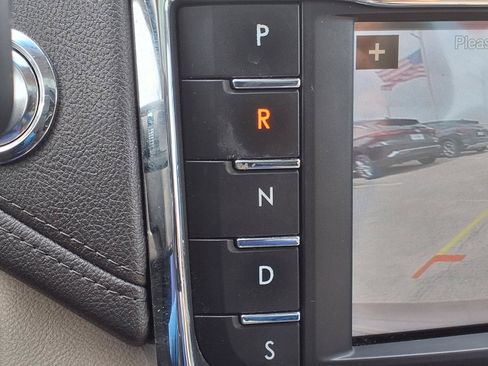 Used 2017 Lincoln Continental Reserve w/ Climate Package AWD/4WD image 17