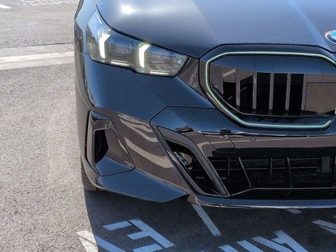 New 2026 BMW 530i RWD image 19