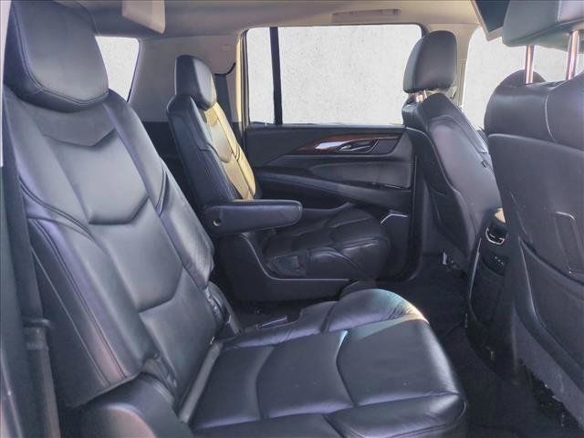 Used 2019 Cadillac Escalade ESV Luxury RWD image 23
