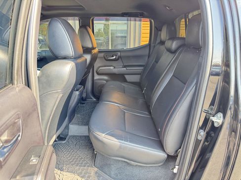Used 2020 Toyota Tacoma TRD Pro AWD/4WD image 23