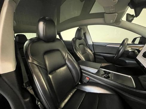 Used 2023 Tesla Model Y Performance AWD/4WD image 9