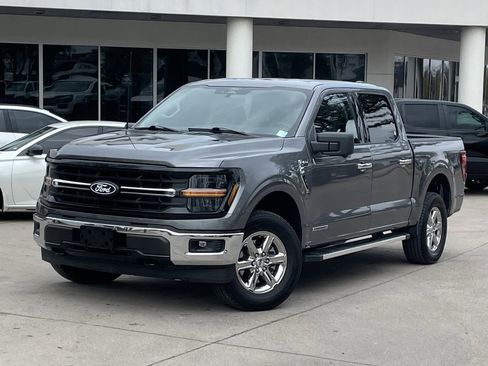 Used 2024 Ford F150 XLT w/ Mobile Office Package image 9