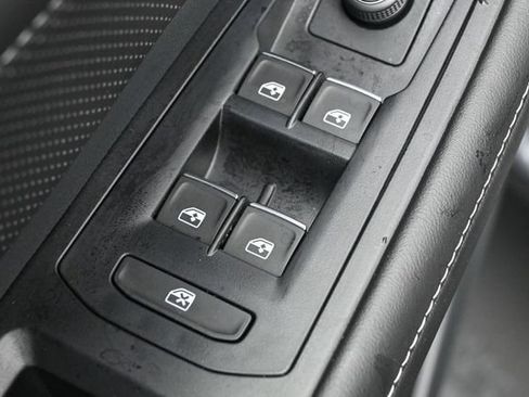 Used 2026 Volkswagen Atlas Cross Sport SEL R-Line AWD/4WD image 13