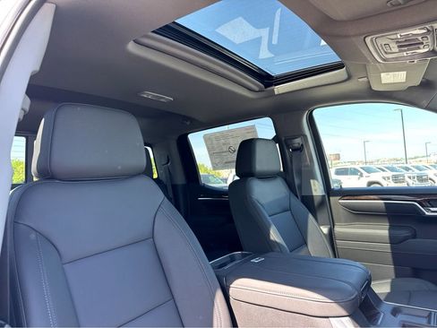 New 2026 GMC Sierra 1500 Elevation w/ Elevation Premium Package AWD/4WD image 5