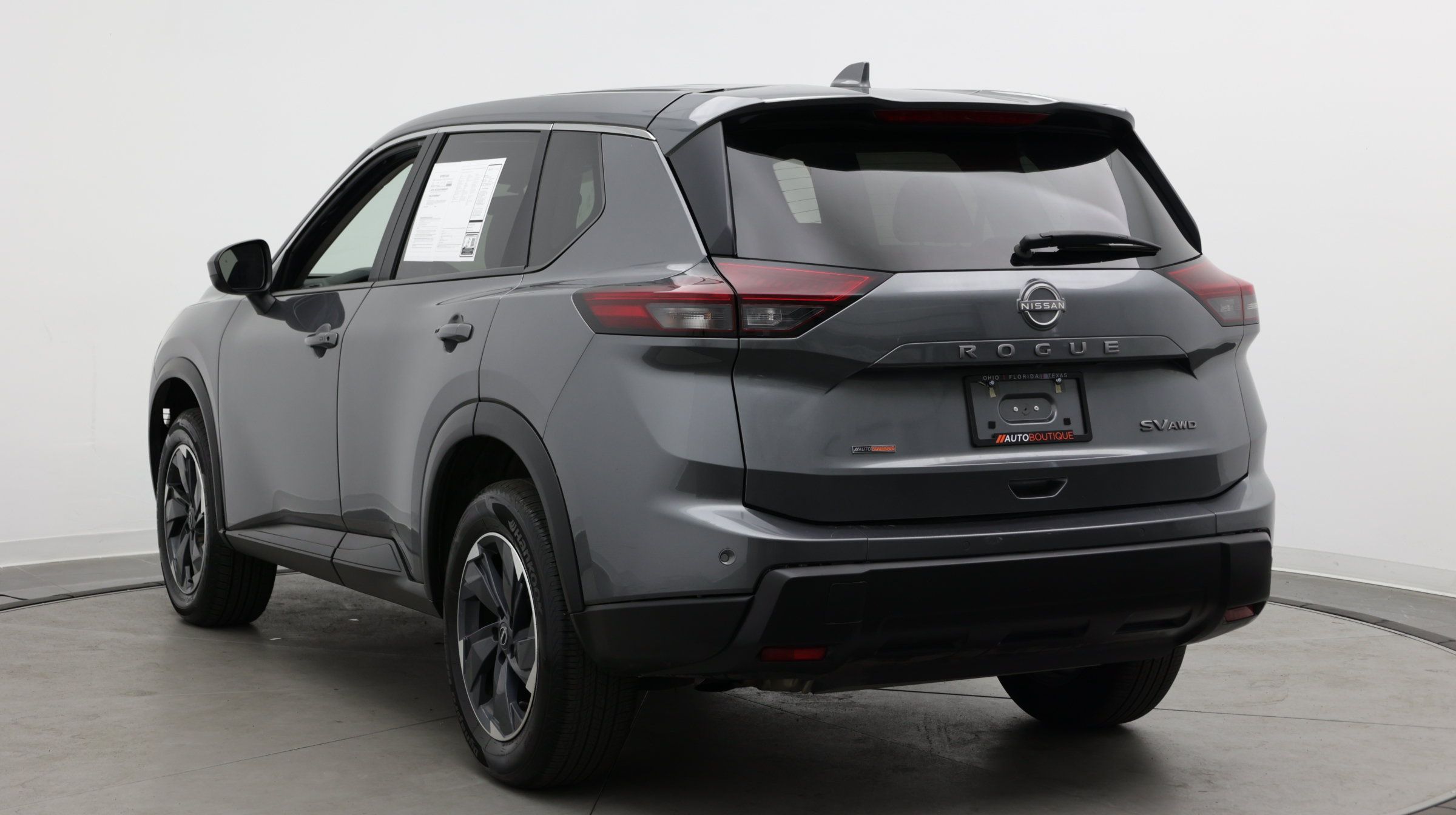 Used 2024 Nissan Rogue SV AWD/4WD image 5