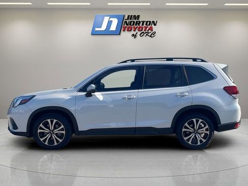 Used 2023 Subaru Forester Limited AWD/4WD image 8