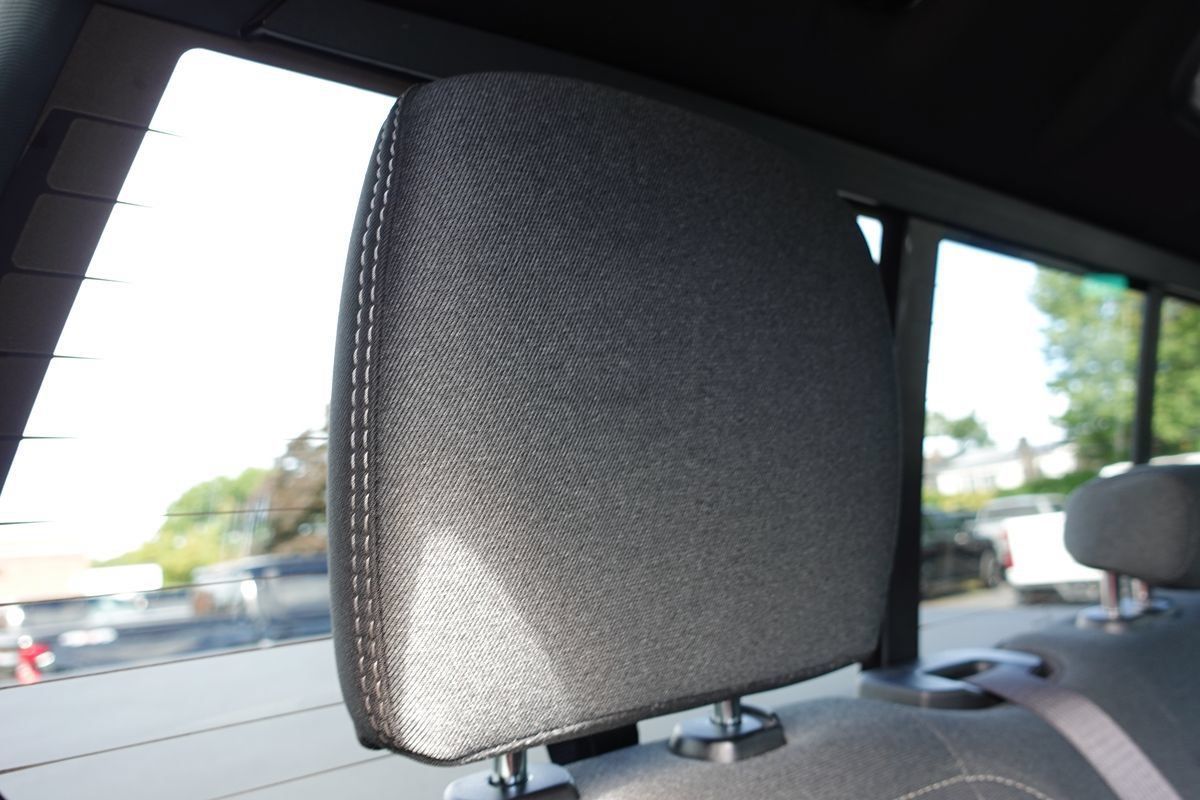Used 2022 RAM 1500 Warlock w/ Ceramic Grey Warlock Package AWD/4WD image 35