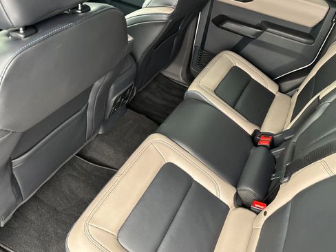 Used 2024 Ford Bronco Wildtrak image 4