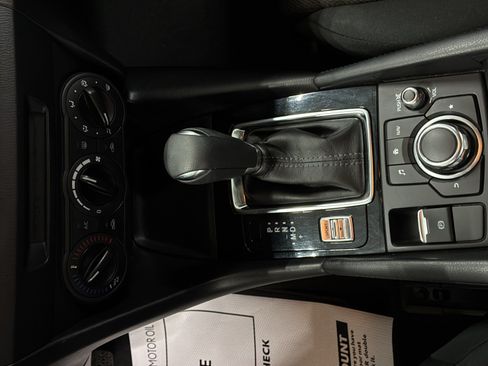 Used 2017 MAZDA MAZDA3 Sport FWD image 15