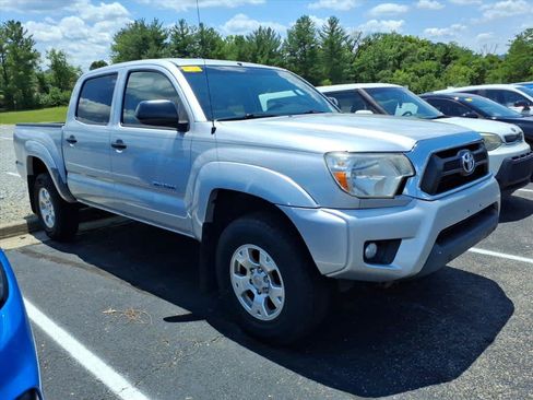 Used 2013 Toyota Tacoma 4x4 Double Cab w/ SR5 Pkg image 12