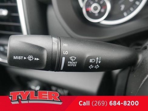 New 2026 RAM 1500 4x4 Crew Cab image 24