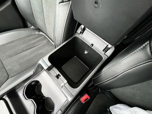 New 2026 Jeep Grand Cherokee Altitude AWD/4WD image 27