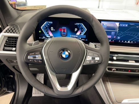 New 2026 BMW X5 sDrive40i image 18