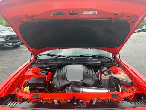 Used 2018 Dodge Challenger R/T w/ Blacktop Package RWD image 9