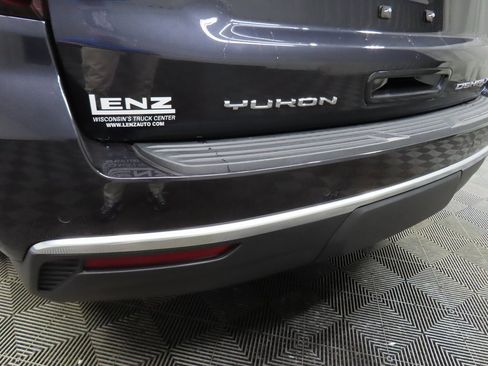 Used 2024 GMC Yukon XL Denali w/ Advanced Technology Package image 48