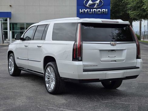 Used 2019 Cadillac Escalade ESV Platinum AWD/4WD image 6