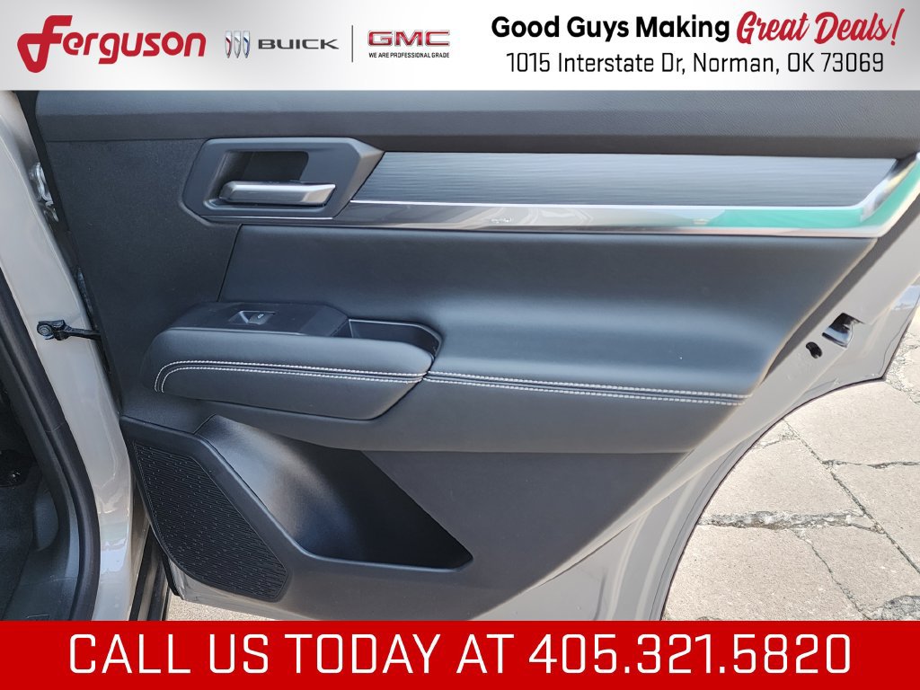 New 2027 GMC Terrain Elevation w/ Black Edition FWD image 39