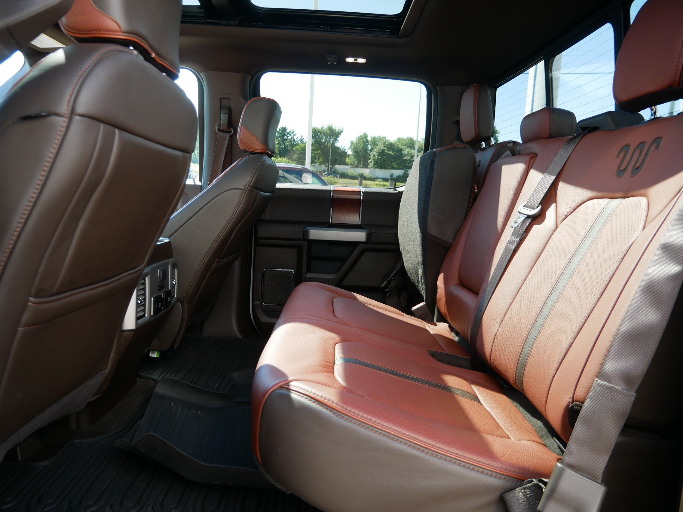 Used 2020 Ford F150 King Ranch w/ Equipment Group 601A Luxury AWD/4WD image 7