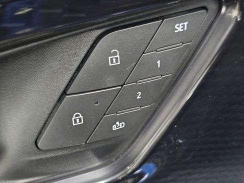 Used 2025 Chevrolet Blazer EV RS AWD/4WD image 28