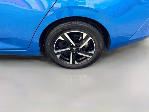 Used 2025 Nissan Sentra SV FWD image 29