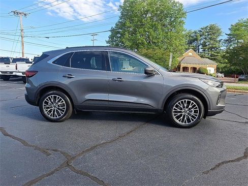 New 2025 Ford Escape Base w/ PHEV Premium Package image 8