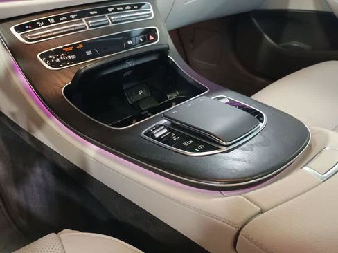 Used 2023 Mercedes-Benz E 350 4MATIC Sedan image 15