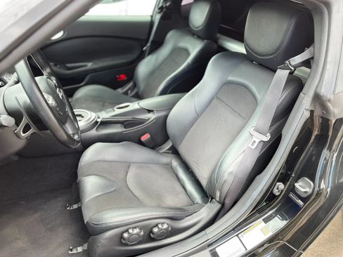 Used 2011 Nissan 370Z Touring w/ Sport Pkg RWD image 20