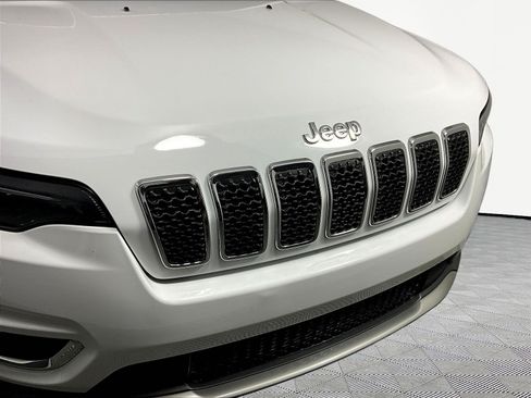 Used 2019 Jeep Cherokee Limited AWD/4WD image 32