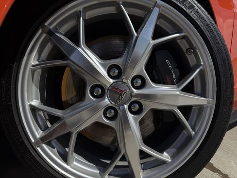 Used 2021 Chevrolet Corvette Stingray Premium Cpe w/ Z51 Performance Package image 9