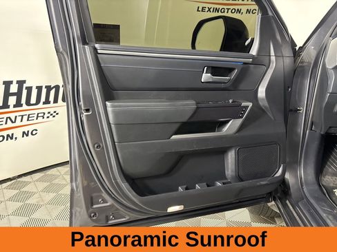 Used 2023 Toyota Tundra Platinum RWD image 8