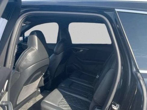 Used 2022 Audi SQ7 Premium Plus AWD/4WD image 16