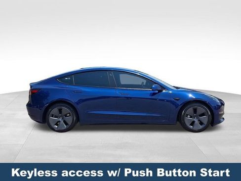 Used 2023 Tesla Model 3 Standard Range RWD image 9
