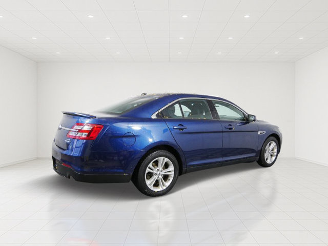 Used 2016 Ford Taurus SEL FWD image 8
