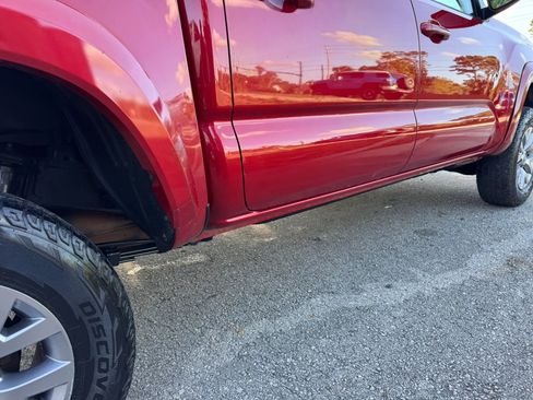 Used 2017 Toyota Tacoma SR5 w/ Tow Package image 18