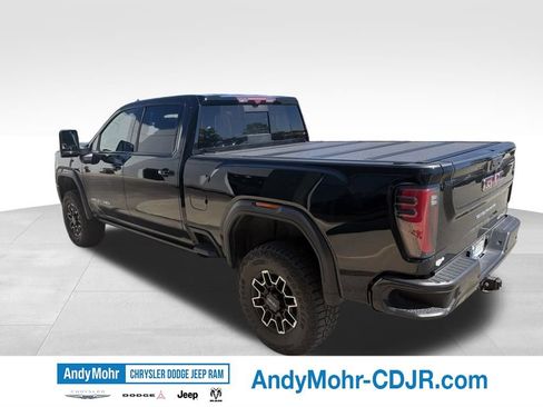 Used 2024 GMC Sierra 2500 AT4X AWD/4WD image 2
