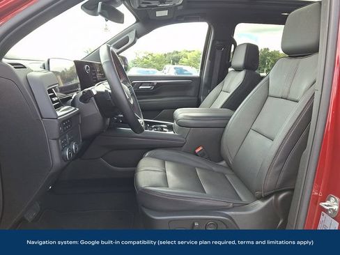 Used 2025 Chevrolet Suburban RST w/ Comfort Package AWD/4WD image 2