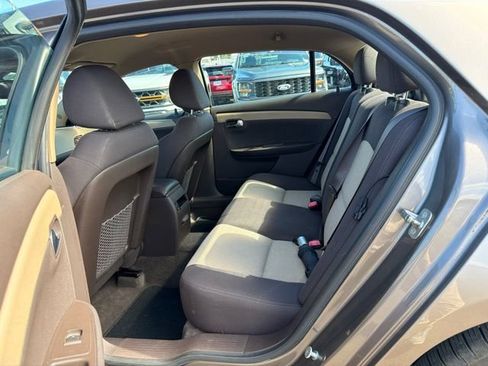 Used 2012 Chevrolet Malibu LS w/ LS Uplevel Package FWD image 9