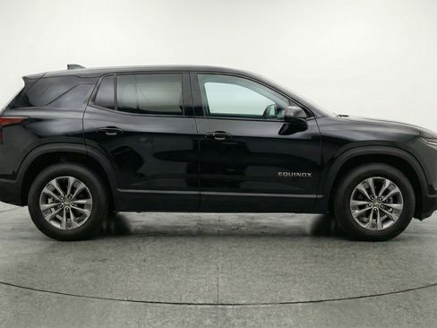 Used 2025 Chevrolet Equinox LT image 11