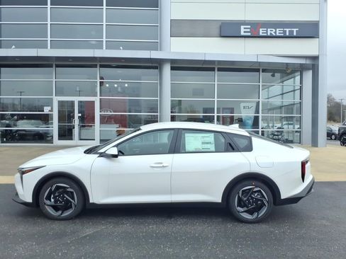 New 2026 Kia K4 EX image 4