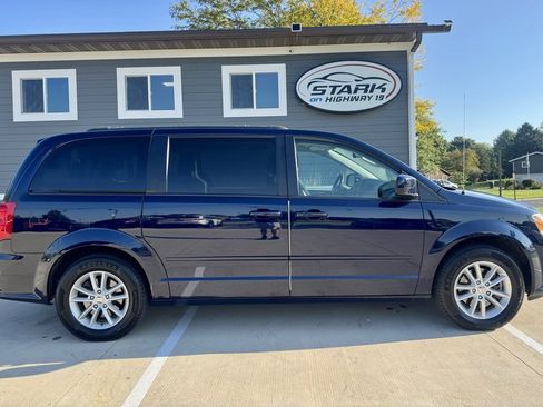 Used 2015 Dodge Grand Caravan SXT w/ UConnect Hands-Free Group image 1