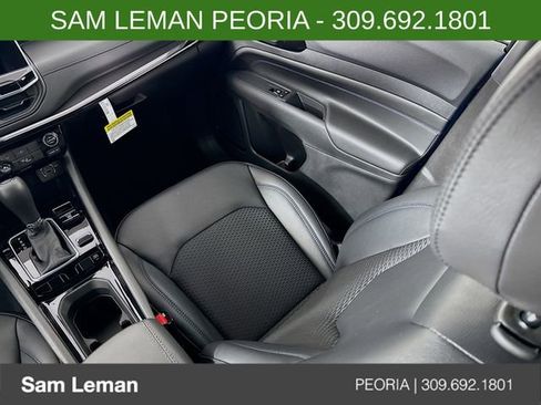 New 2026 Jeep Compass Latitude image 18