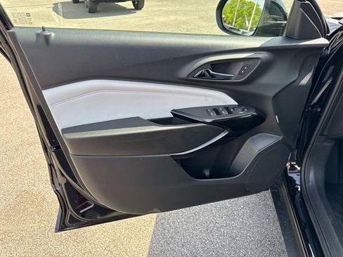 New 2026 Chevrolet Trax LT w/ Driver Confidence Package FWD image 20