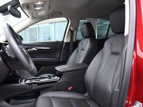 Used 2021 Buick Envision Essence w/ Technology Package I image 13