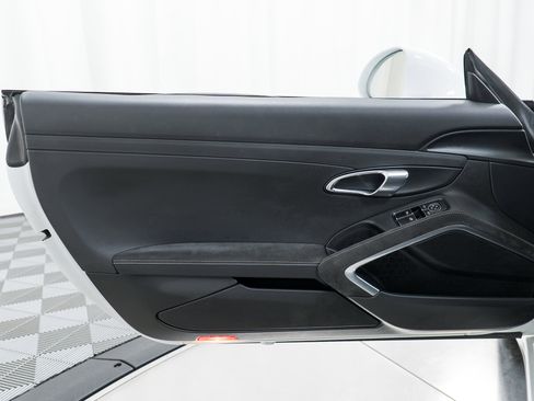 Certified 2014 Porsche 911 GT3 image 14