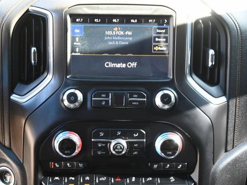 Used 2021 GMC Sierra 1500 AT4 w/ AT4 Premium Package image 21