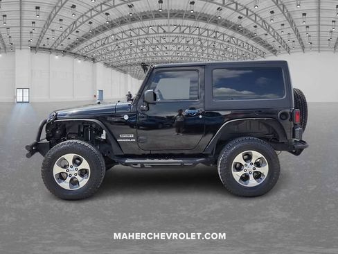 Used 2015 Jeep Wrangler Sport w/ Connectivity Group image 4
