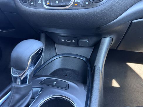 Used 2023 Chevrolet Malibu LT image 19