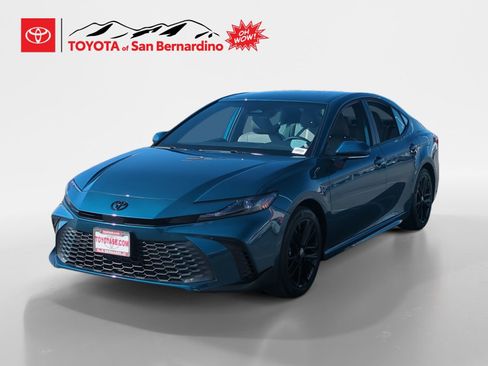 New 2026 Toyota Camry SE image 1