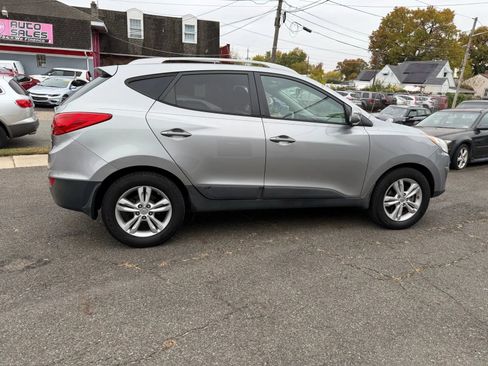 Used 2012 Hyundai Tucson GLS AWD/4WD image 16