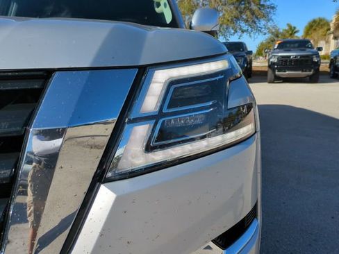 Used 2021 Nissan Armada SV w/ SV Appearance Package image 10
